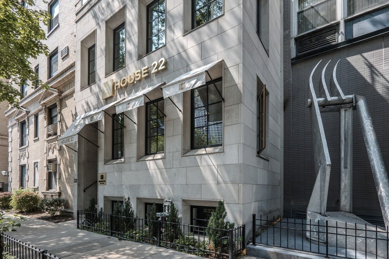 22 E Elm St Unit Ph #PH