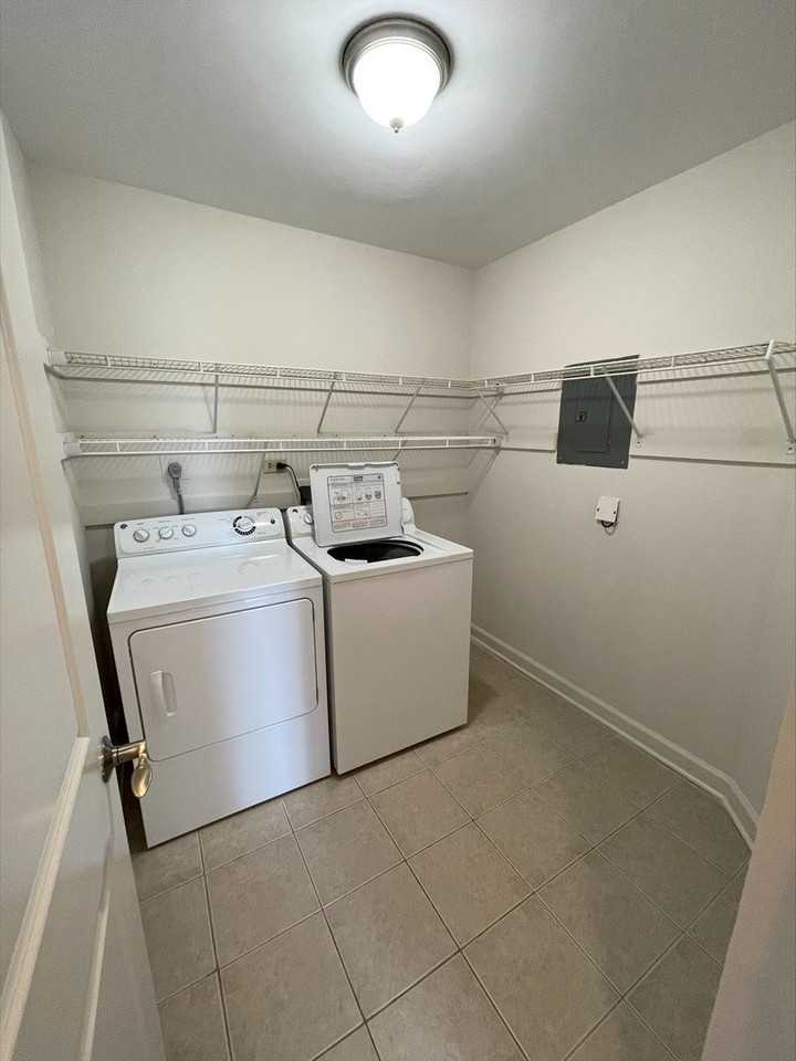1755 Lake Cook Rd Apt 123 #123 - Photo 4 of 8