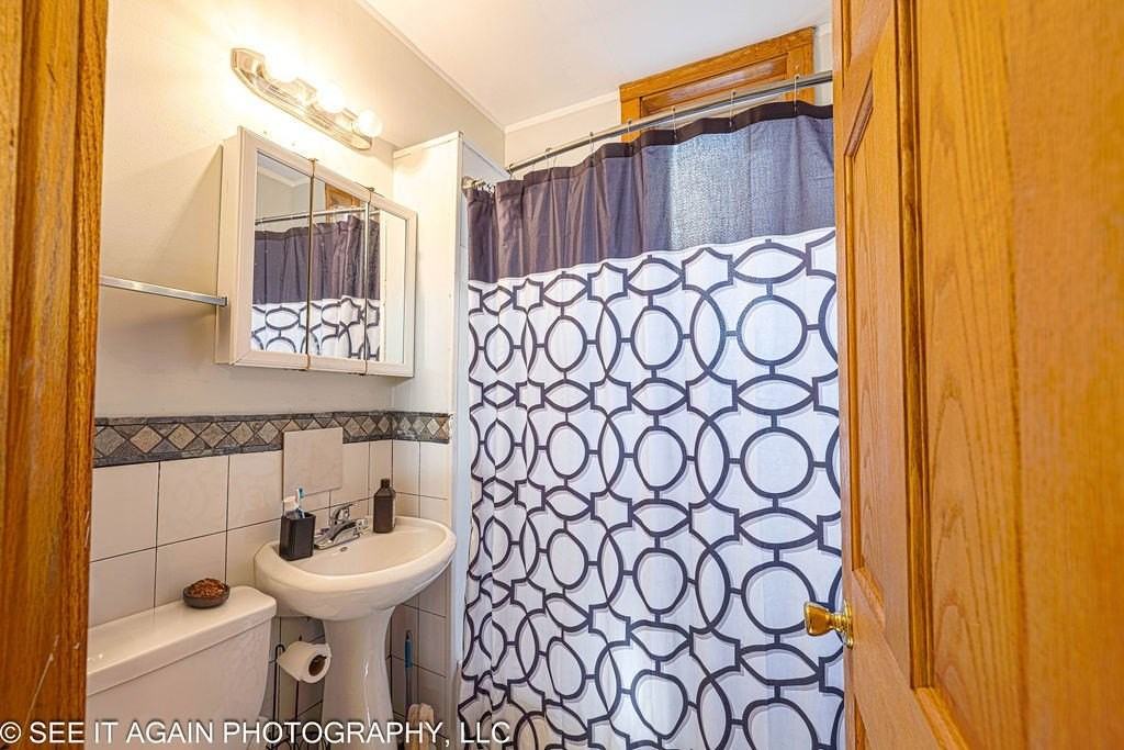 5942 S Calumet Ave Apt 2 #2 - Photo 6 of 8