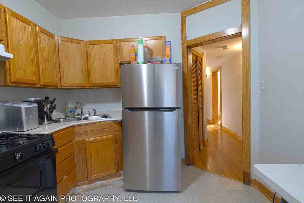 5942 S Calumet Ave Apt 2 #2 - Photo 7 of 8