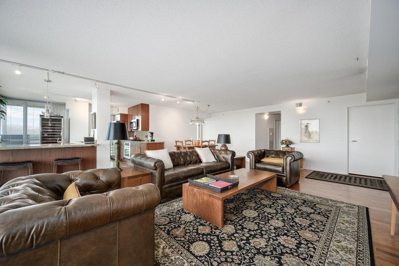 9725 Woods Dr Unit 1002 #1002 - Photo 5 of 26