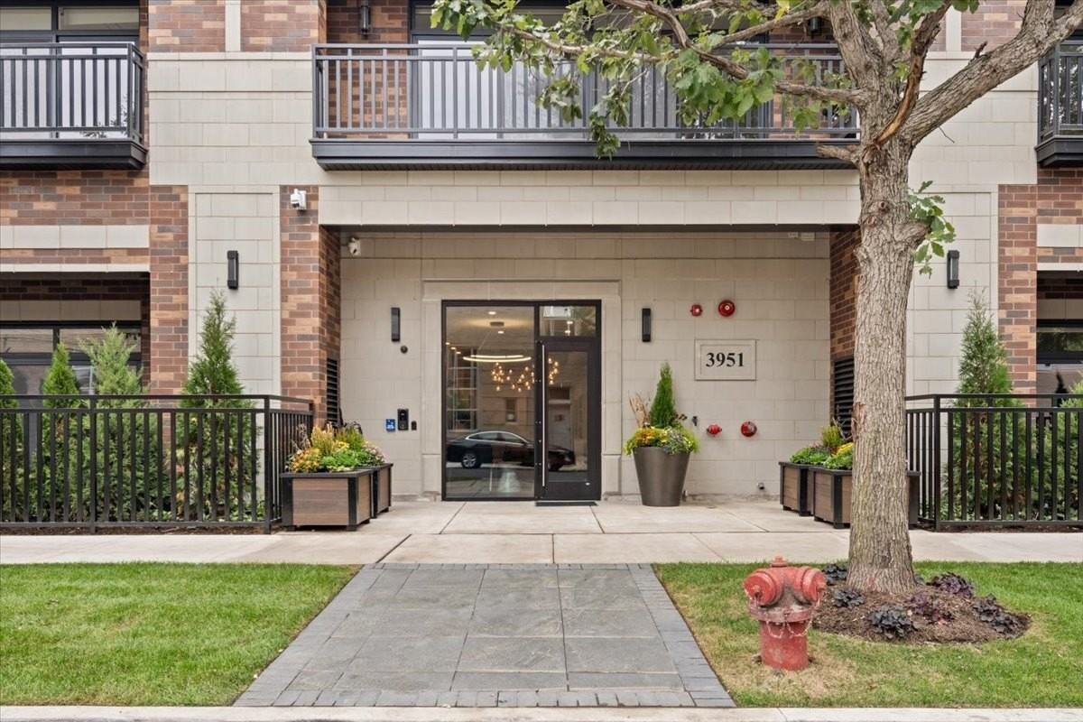 3951 N Wayne Ave Unit 307 #307 - Photo 2 of 22