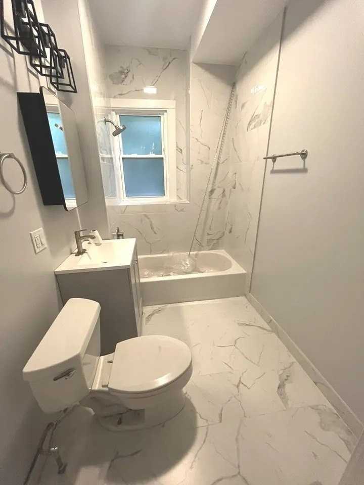 1119 Garnett Pl Apt 2 #2 - Photo 2 of 17