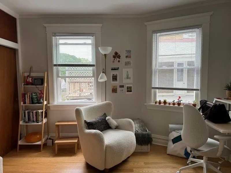 1119 Garnett Pl Apt 2 #2 - Photo 7 of 17