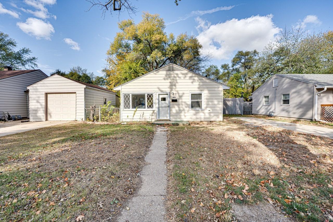 1823 Overdene Ave - Photo 2 of 16