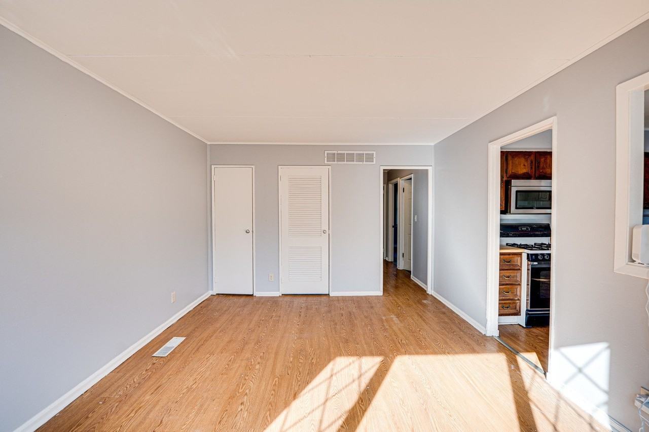 1823 Overdene Ave - Photo 5 of 16