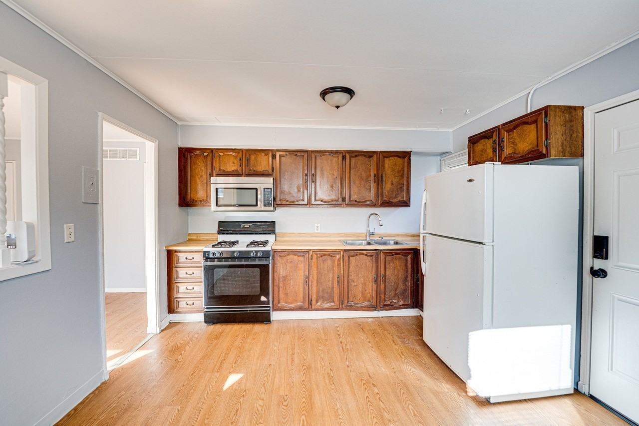 1823 Overdene Ave - Photo 7 of 16