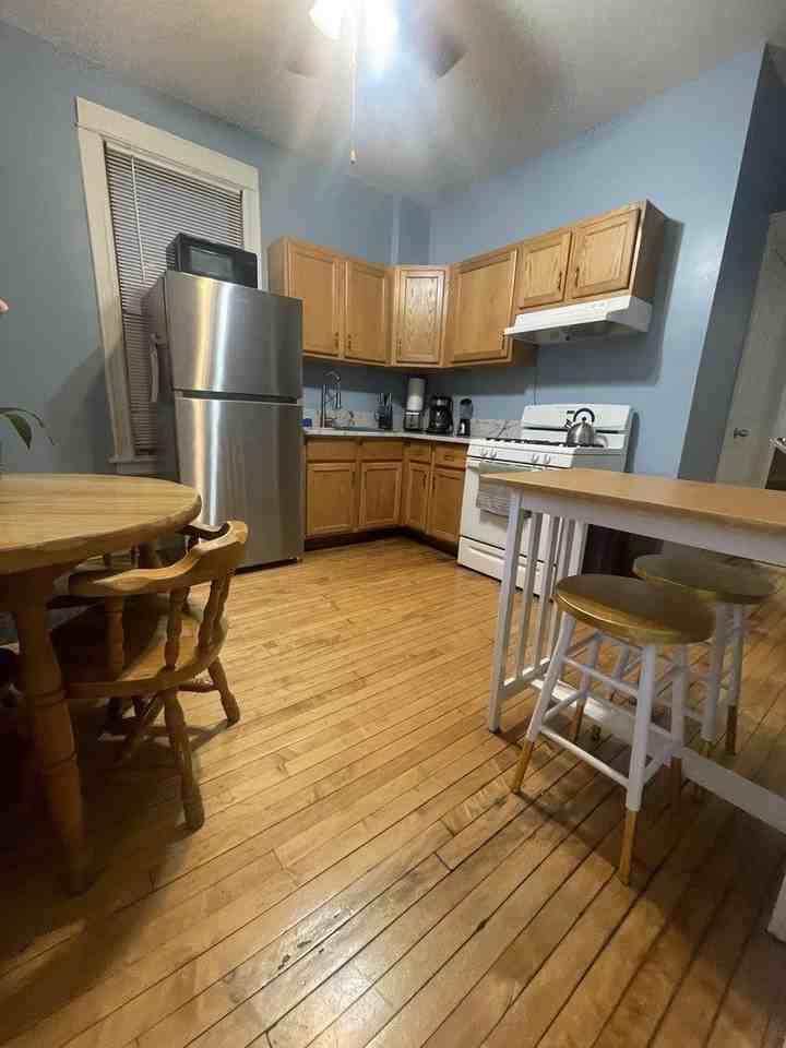 2107 W Coulter St Unit 1r #1R - Photo 4 of 26