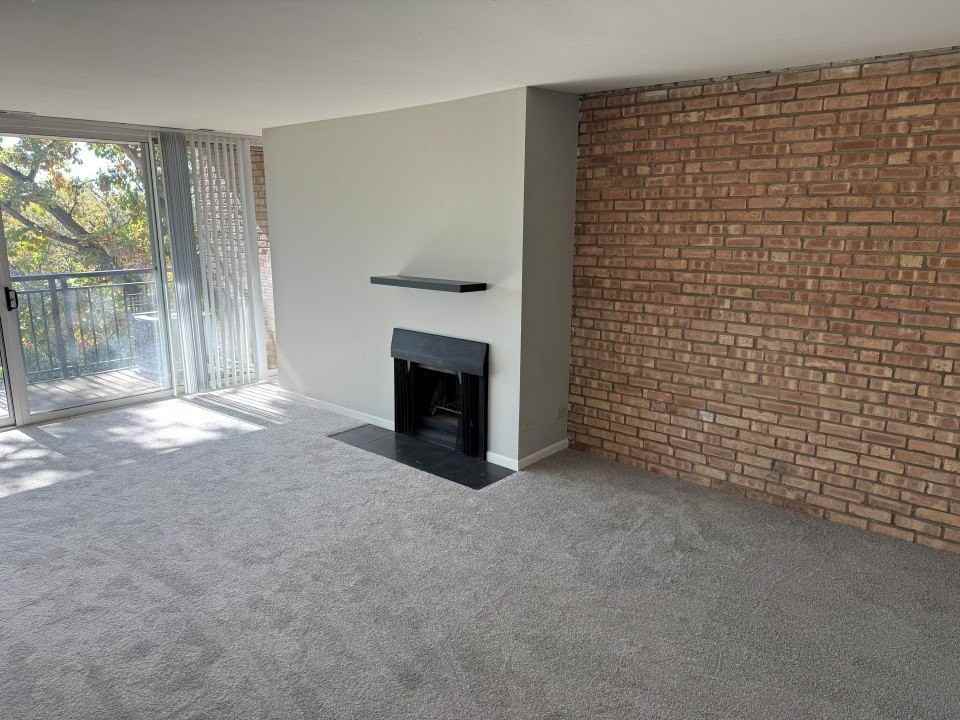 5950 Oakwood Dr Apt 4c #4C - Photo 7 of 15