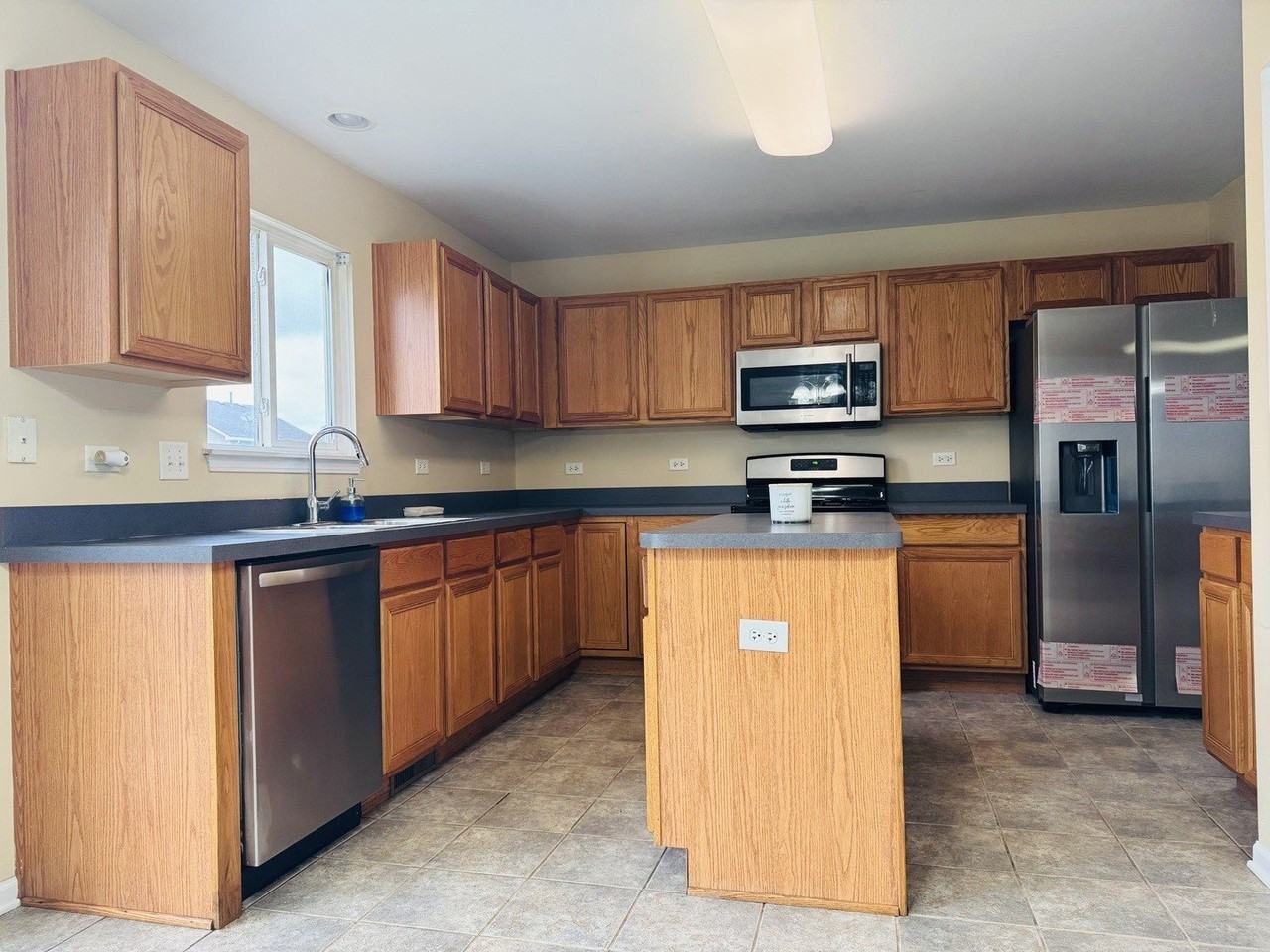 408 Clifton Ln - Photo 2 of 17