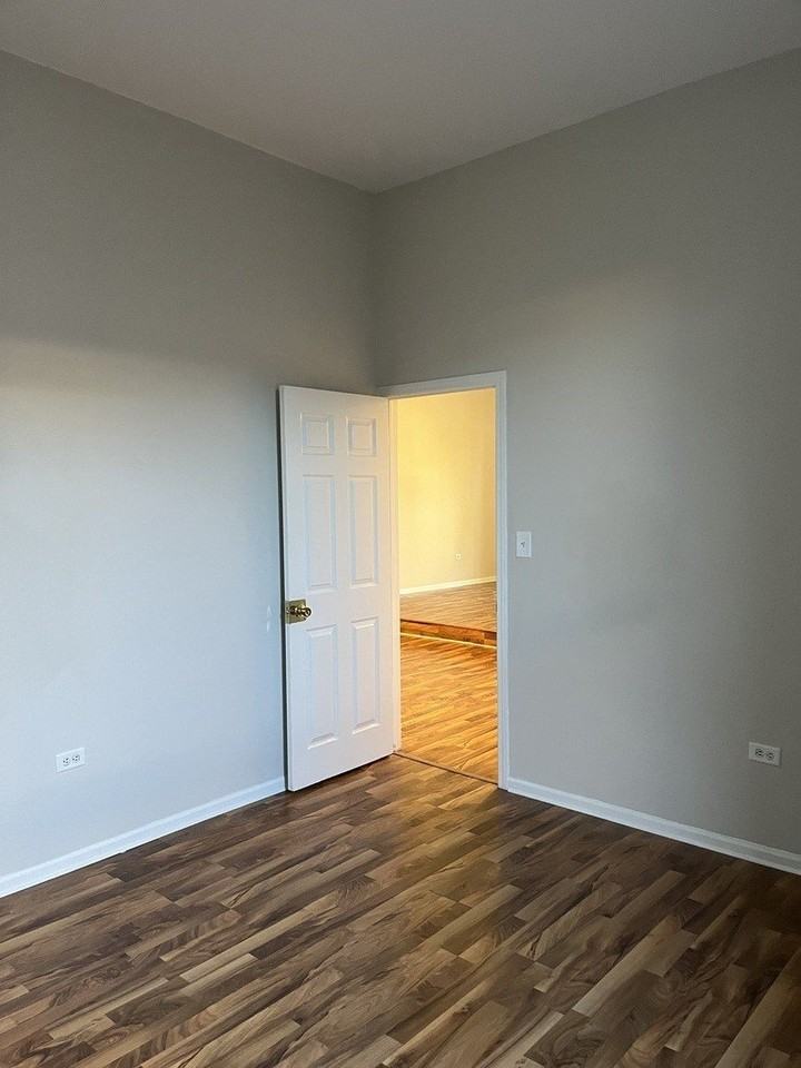 903 Main St #1 - Photo 6 of 11