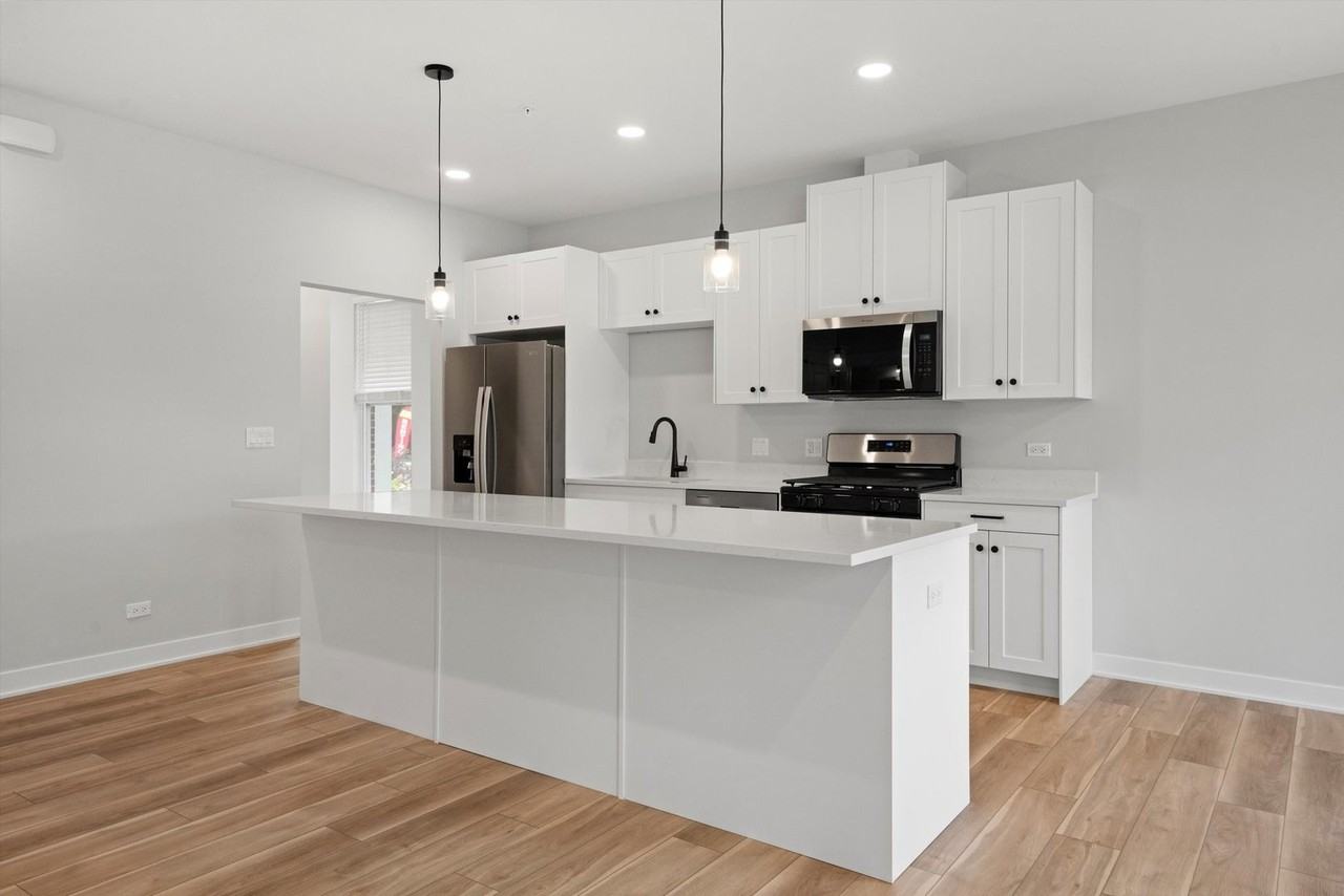 17877 Argos Ct - Photo 7 of 35