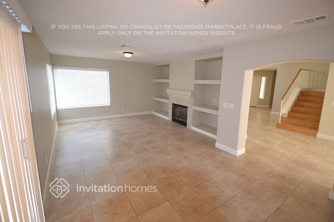 9348 Deer Lodge Ln - Photo 3 of 12