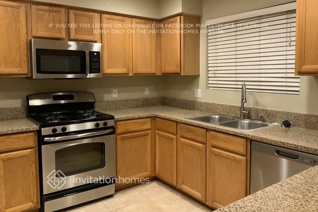 9348 Deer Lodge Ln - Photo 6 of 12