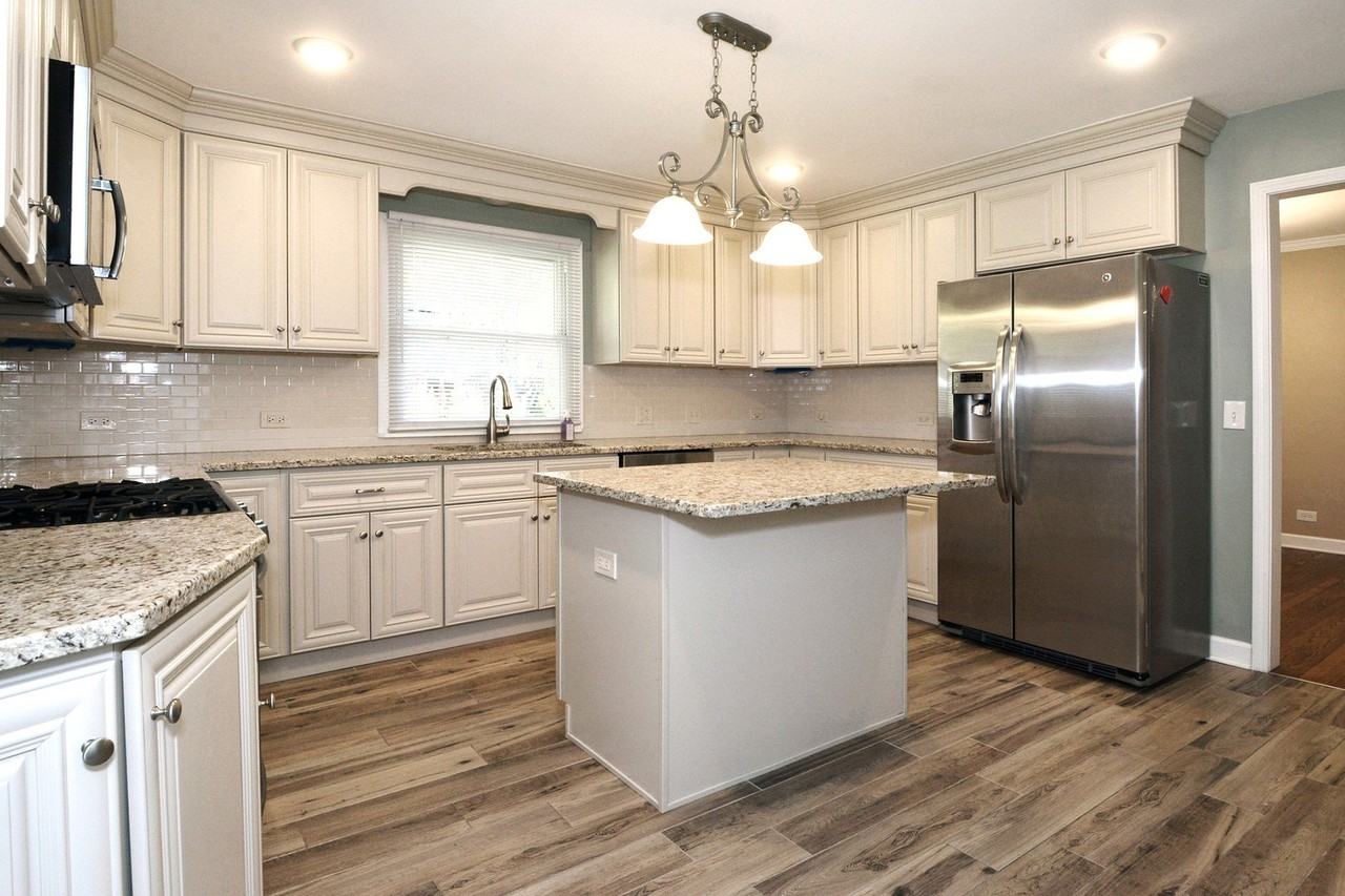 1222 E Kensington Rd - Photo 7 of 19