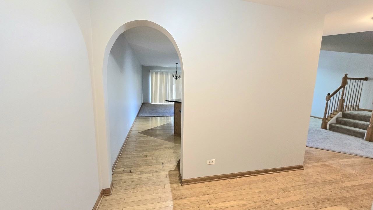 3261 Cool Springs Ct - Photo 3 of 16