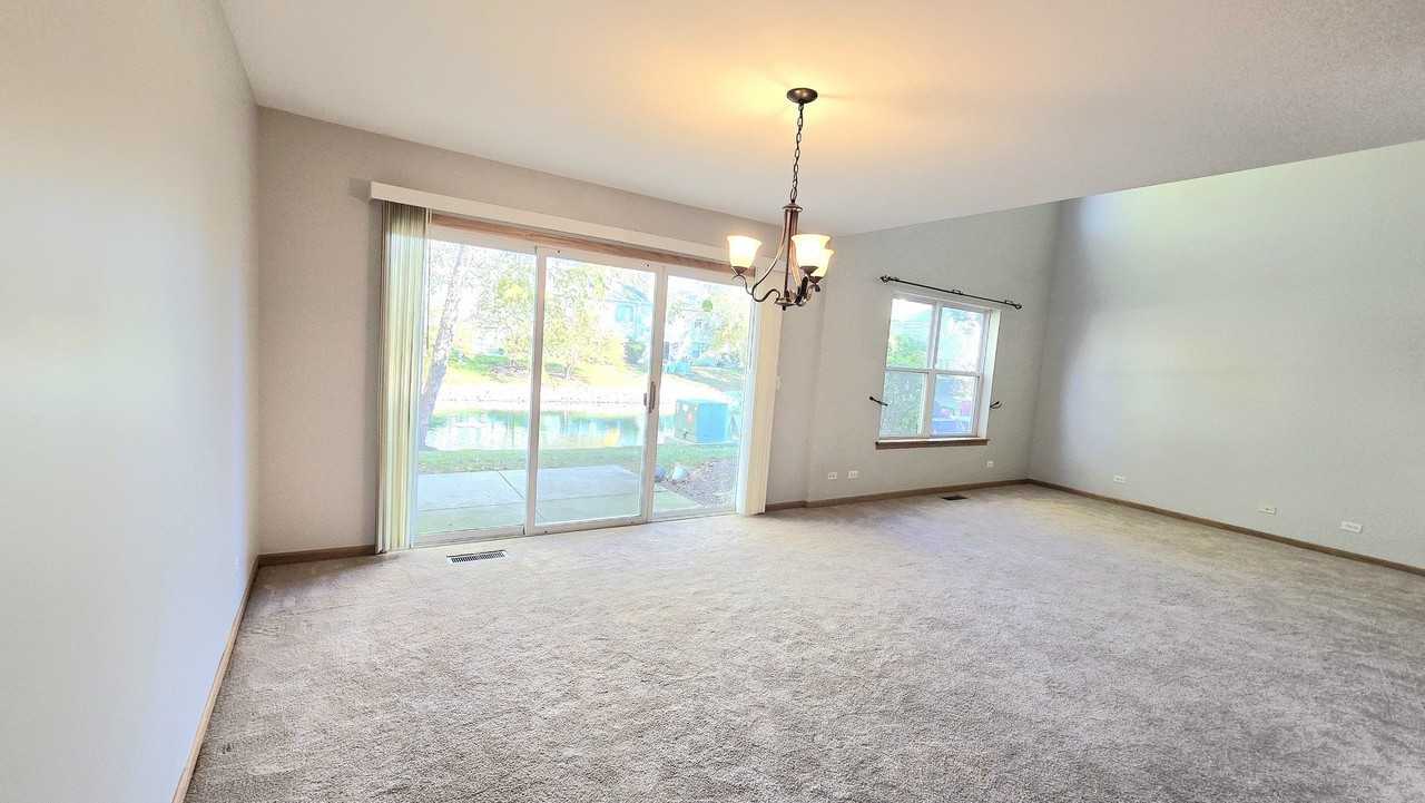 3261 Cool Springs Ct - Photo 5 of 16