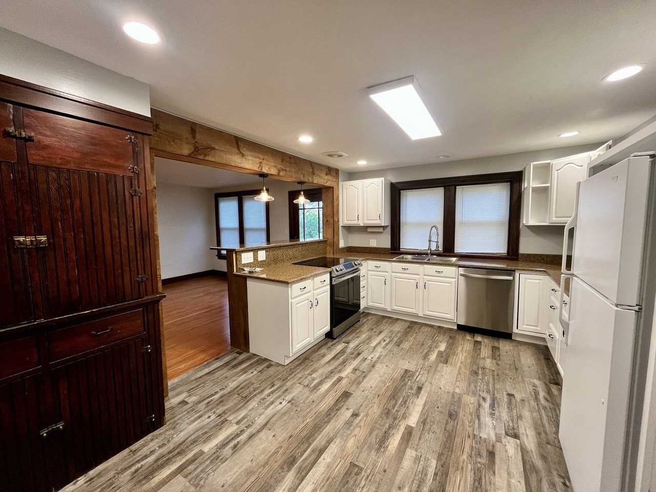 41W654 Main Street Rd - Photo 4 of 18