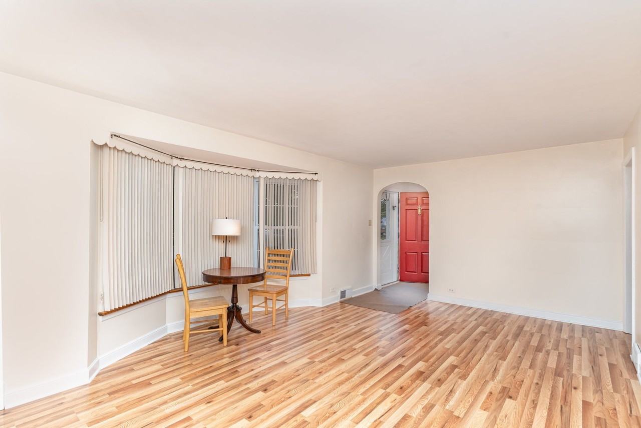 110 Homestead Dr - Photo 3 of 27