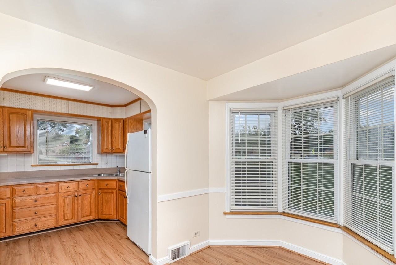 110 Homestead Dr - Photo 4 of 27