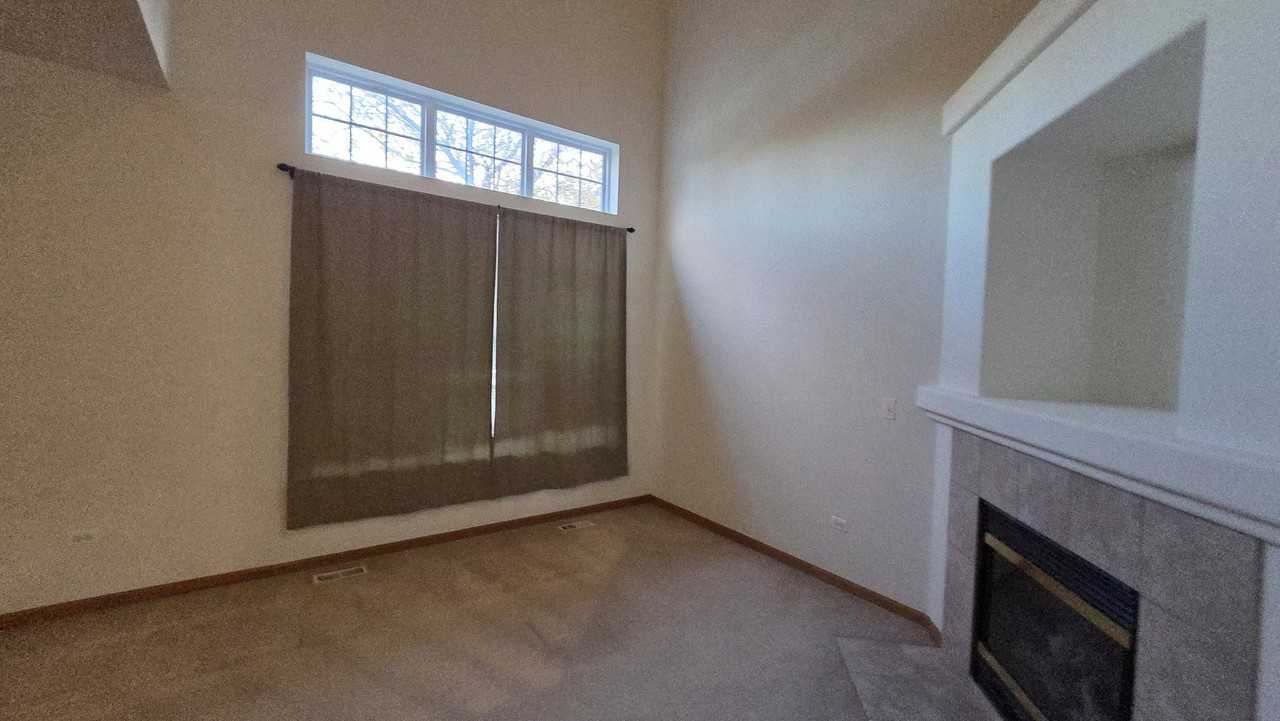 434 Vaughn Cir - Photo 3 of 24