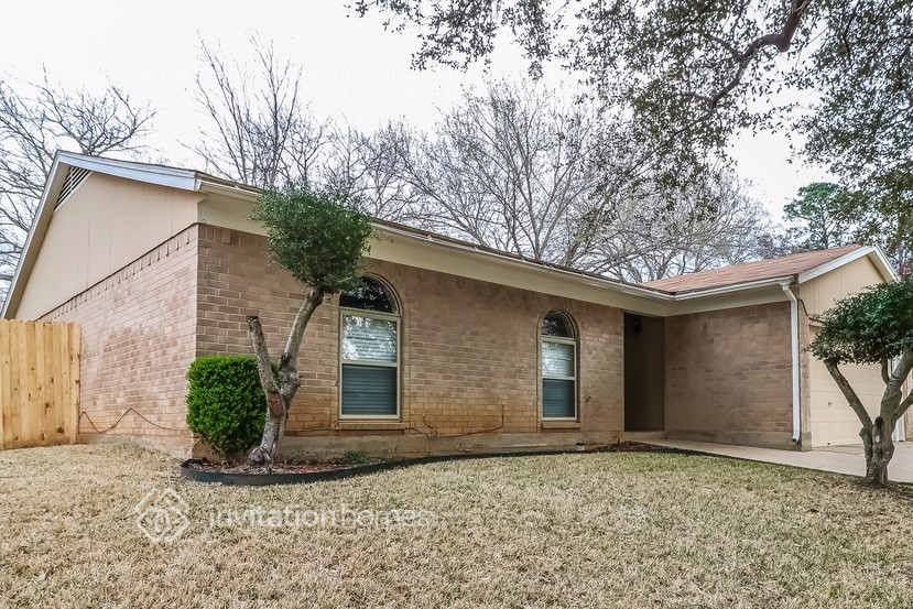 5411 Vermillion Trl - Photo 2 of 50