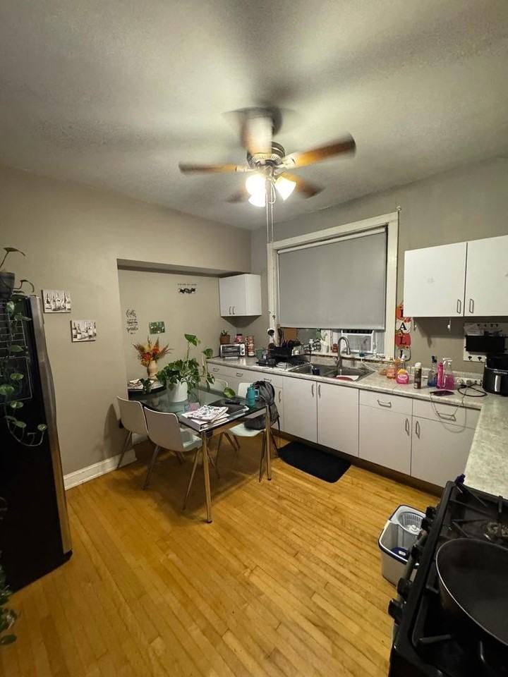 2344 S 58th Ave Apt 2 #2 - Photo 4 of 11