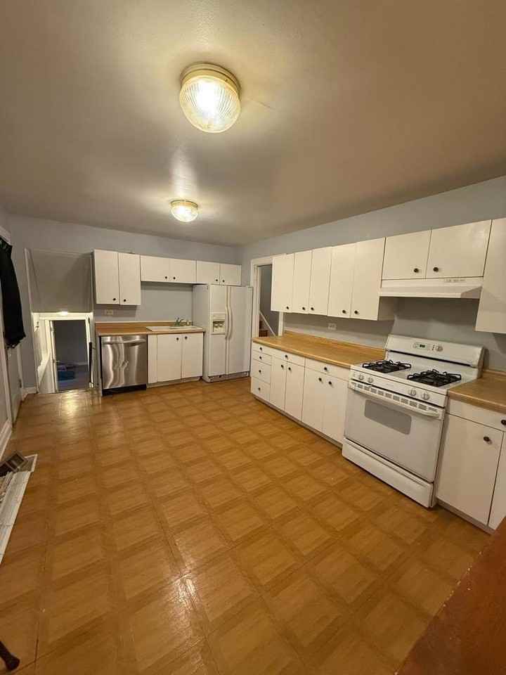 1440 Gentry Rd - Photo 7 of 15