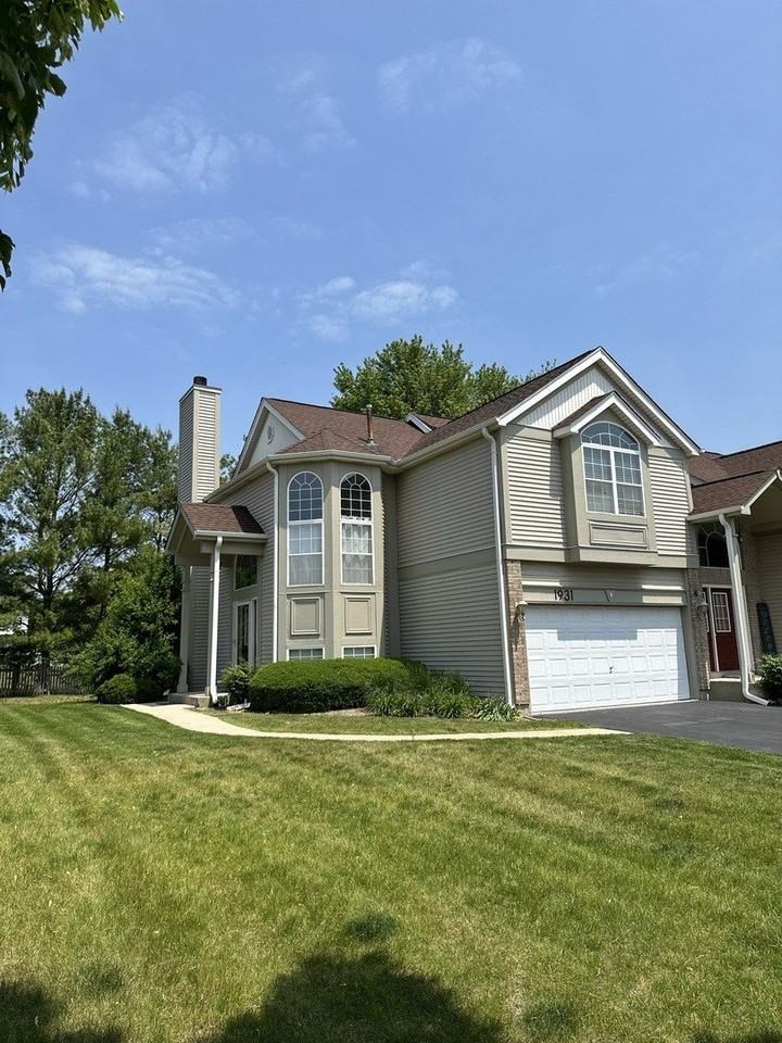 1931 Tamahawk Ln - Photo 2 of 37