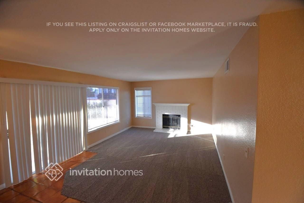 7157 Stanhope Ln - Photo 3 of 11