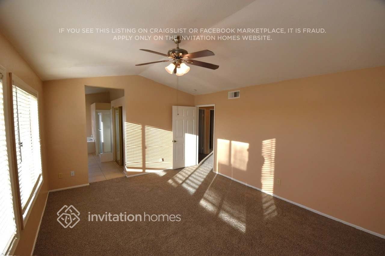 7157 Stanhope Ln - Photo 7 of 11