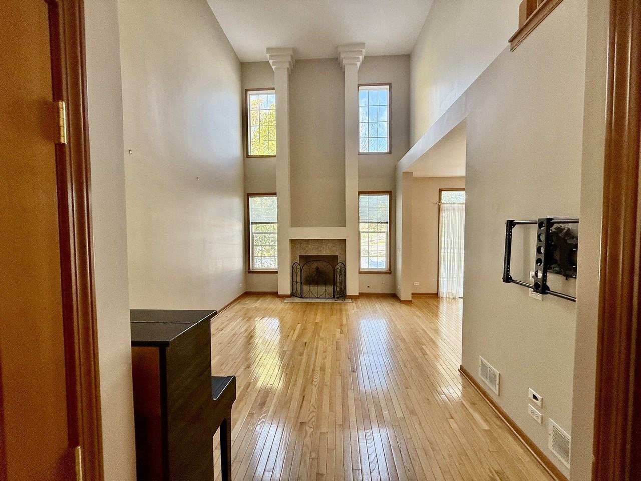 153 Fulbright Ln - Photo 3 of 23