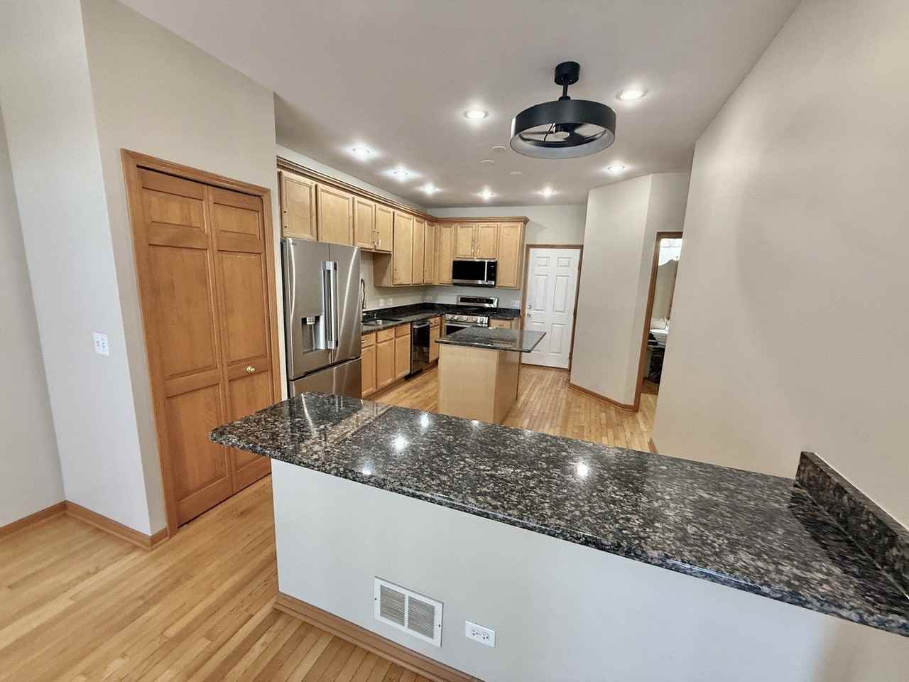 153 Fulbright Ln - Photo 4 of 23