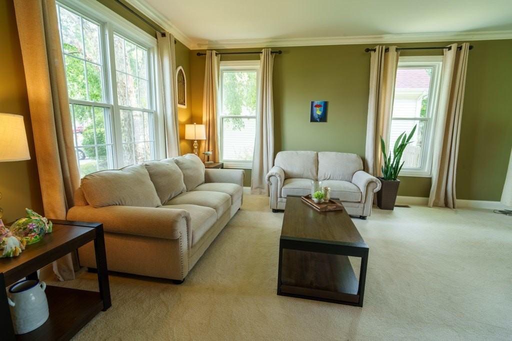 864 Red Clover Dr - Photo 4 of 13