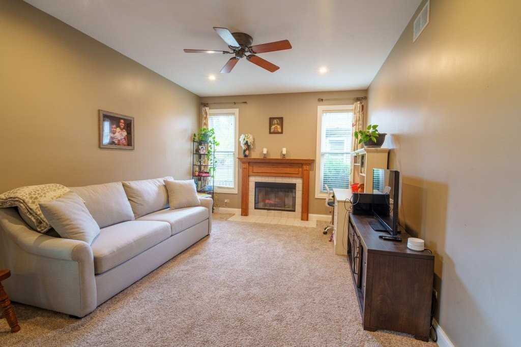 864 Red Clover Dr - Photo 6 of 13