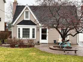 1N261 Stacy Ct - Photo 1 of 1