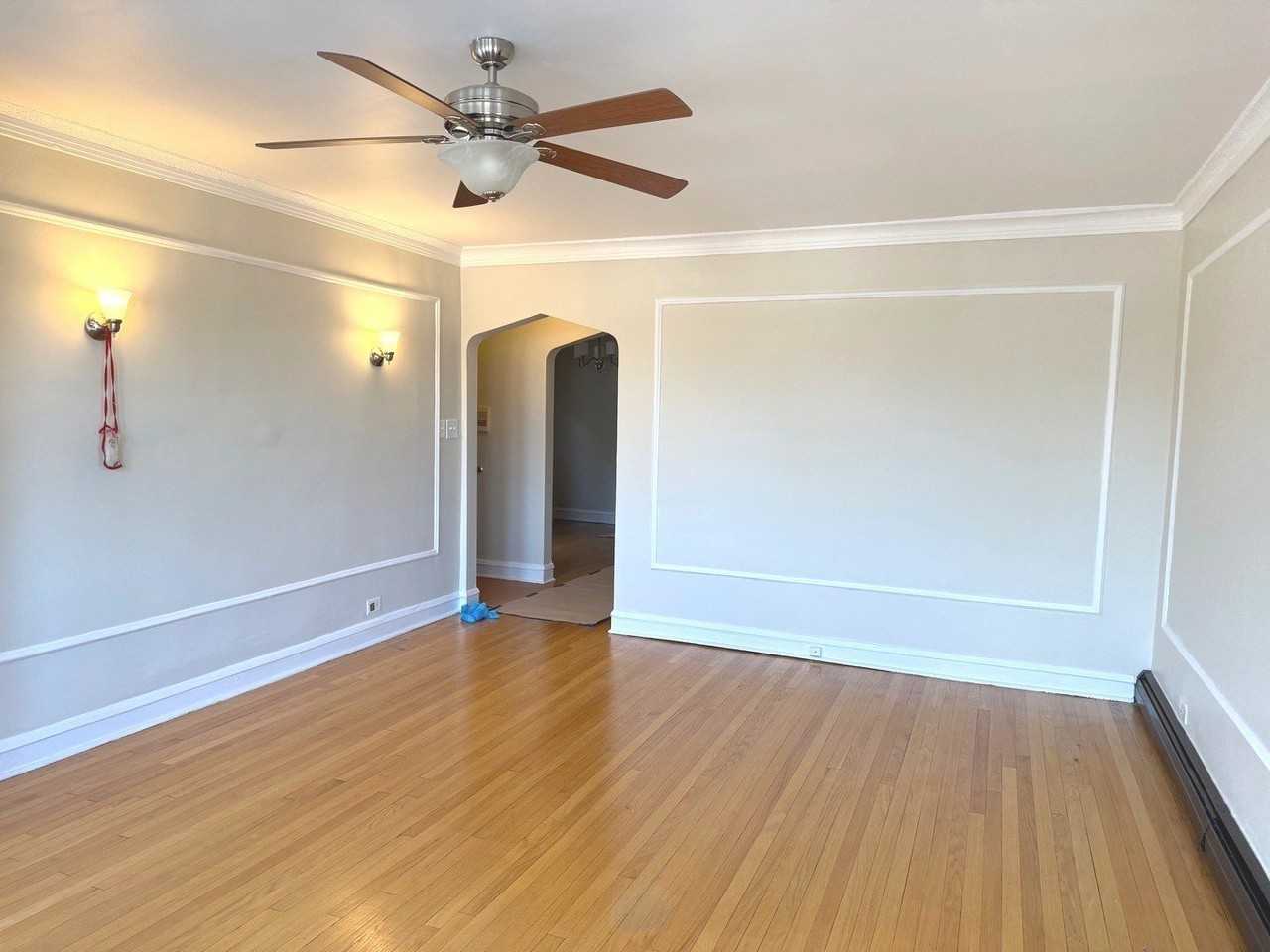 12754 S Union Ave Apt 3 #3 - Photo 3 of 16