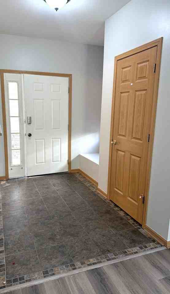 810 Woodewind Dr Unit 810 #810 - Photo 3 of 16