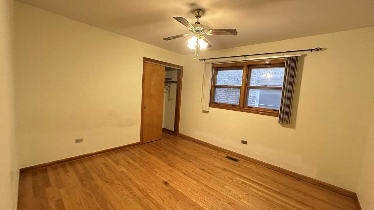 5728 N Mcvicker Ave Unit 1 #1 - Photo 4 of 8