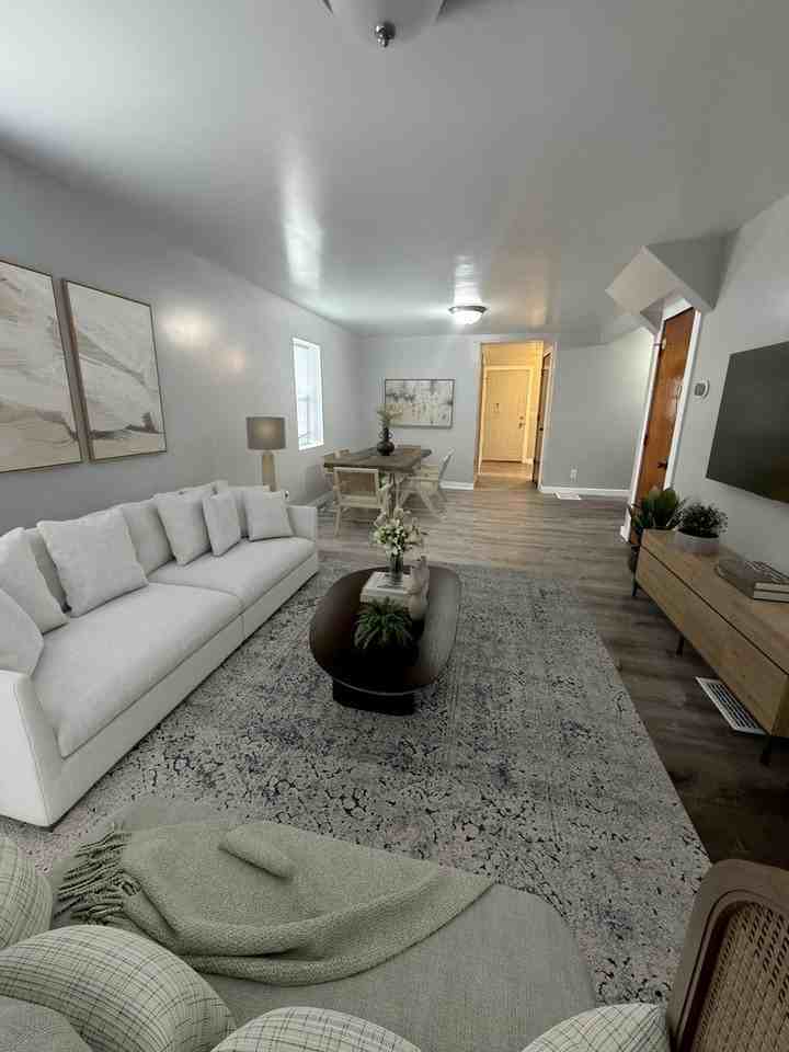 729 Vine St - Photo 4 of 22