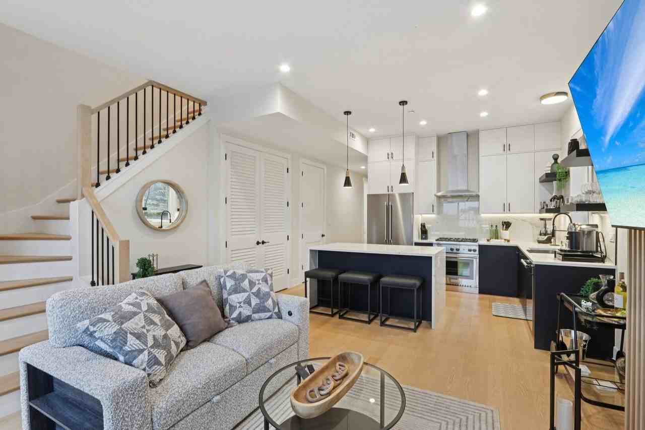 4119 N Ashland Ave Unit 3n #3N - Photo 6 of 33