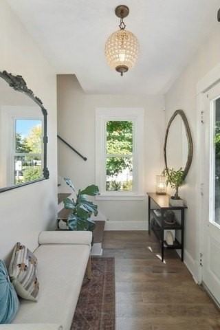 114 Harrison St - Photo 5 of 28