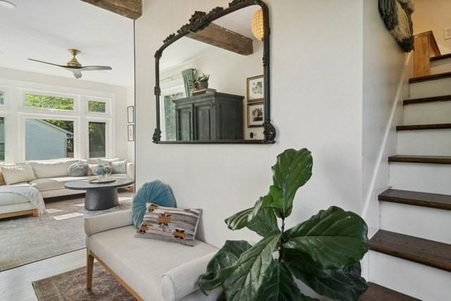 114 Harrison St - Photo 6 of 28