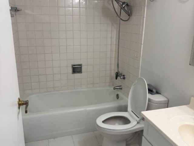 220 S Roselle Rd Apt 224 #224 - Photo 6 of 20