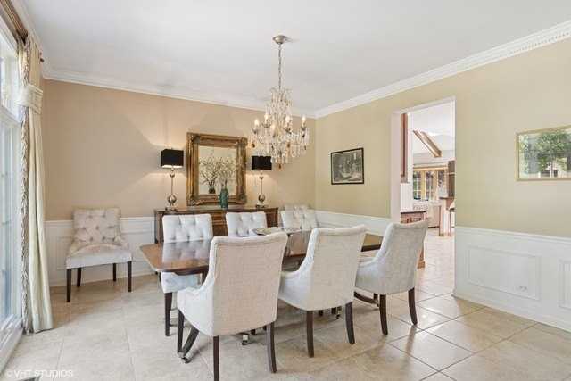 8S241 Dunham Dr - Photo 4 of 27