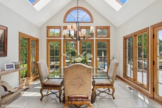 8S241 Dunham Dr - Photo 7 of 27