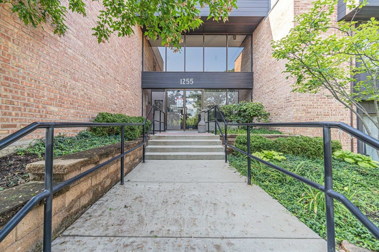 1255 N Sterling Ave Unit 201 #201 - Photo 2 of 22