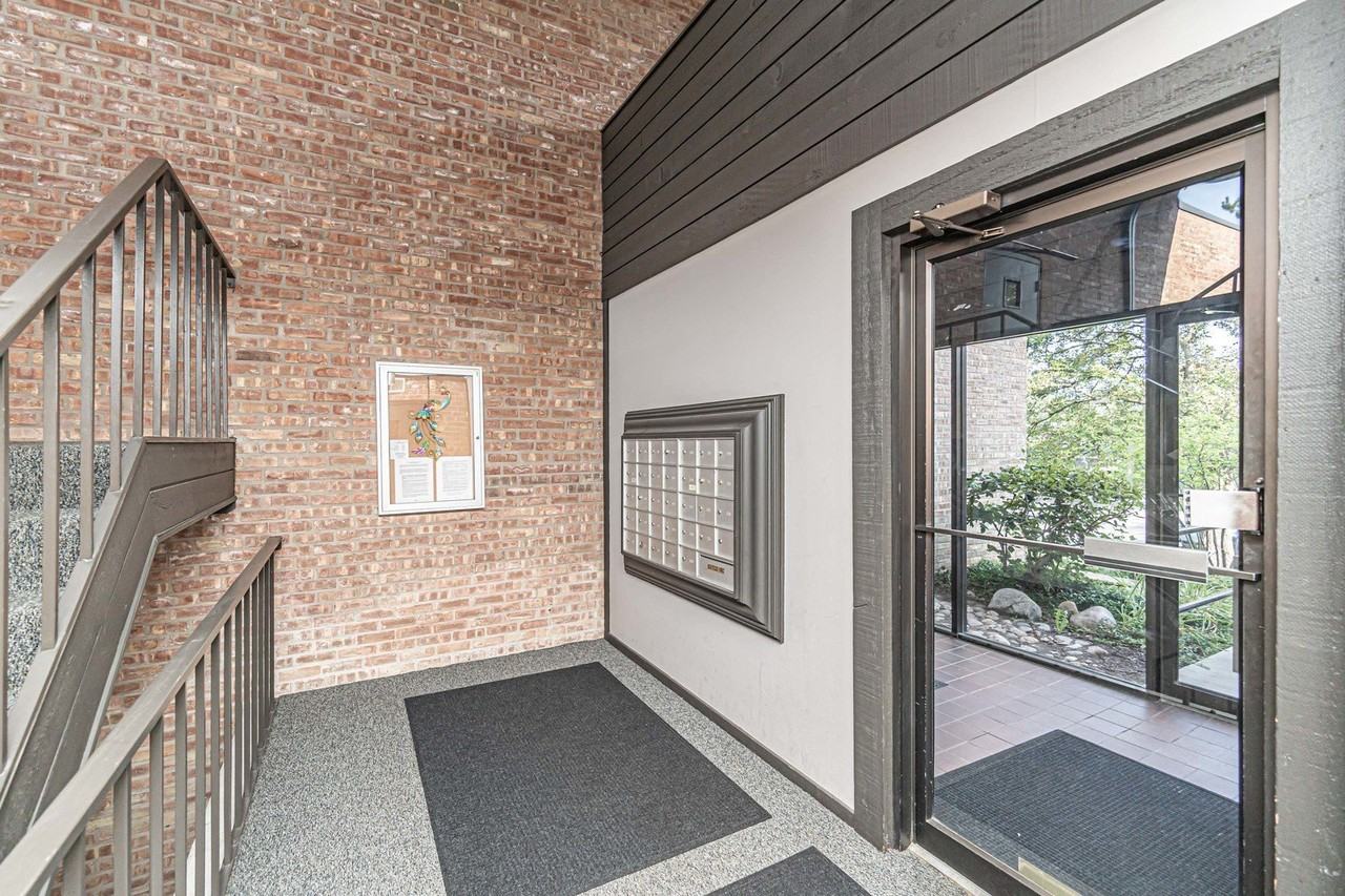 1255 N Sterling Ave Unit 201 #201 - Photo 3 of 22