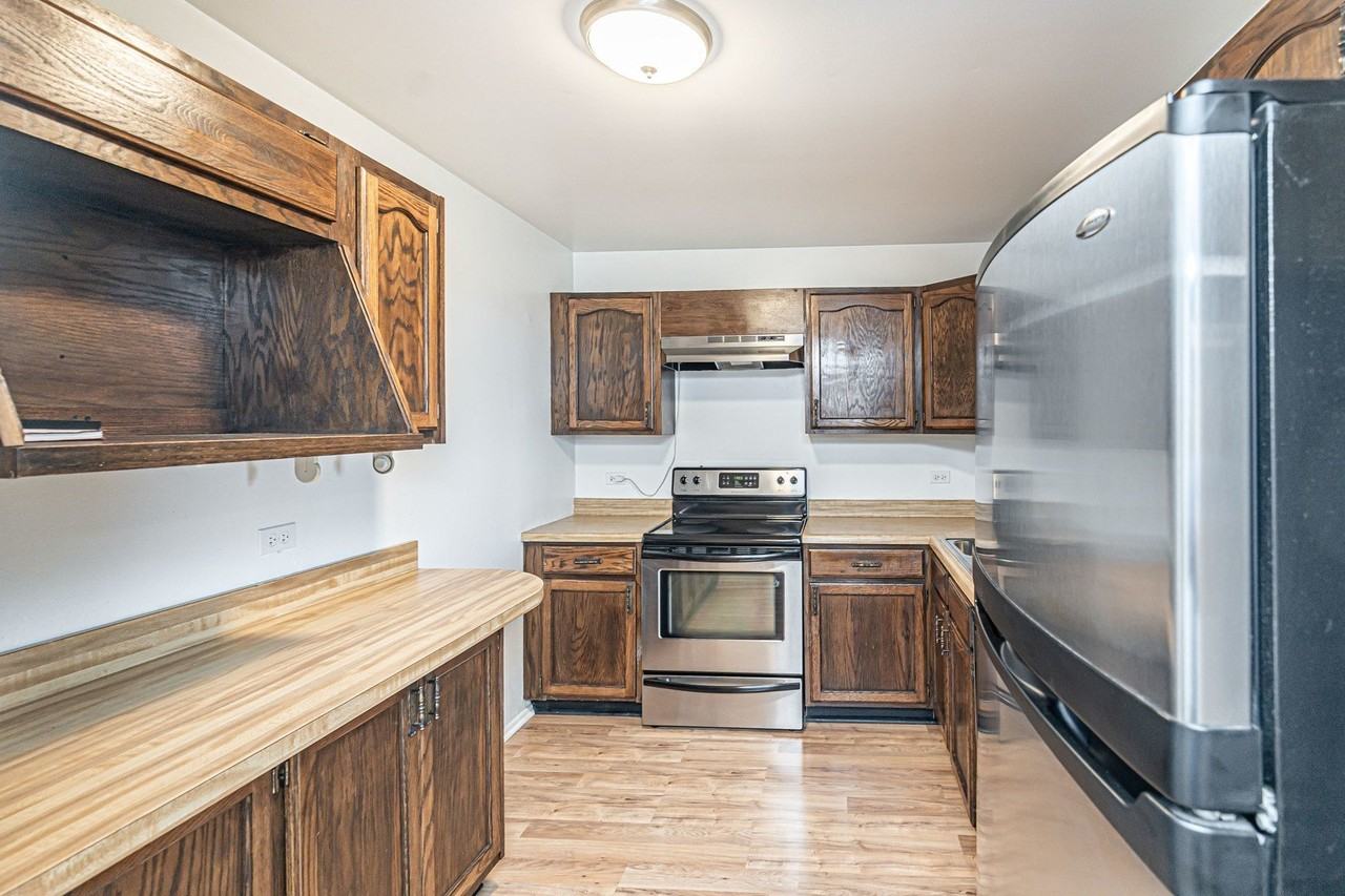 1255 N Sterling Ave Unit 201 #201 - Photo 6 of 22