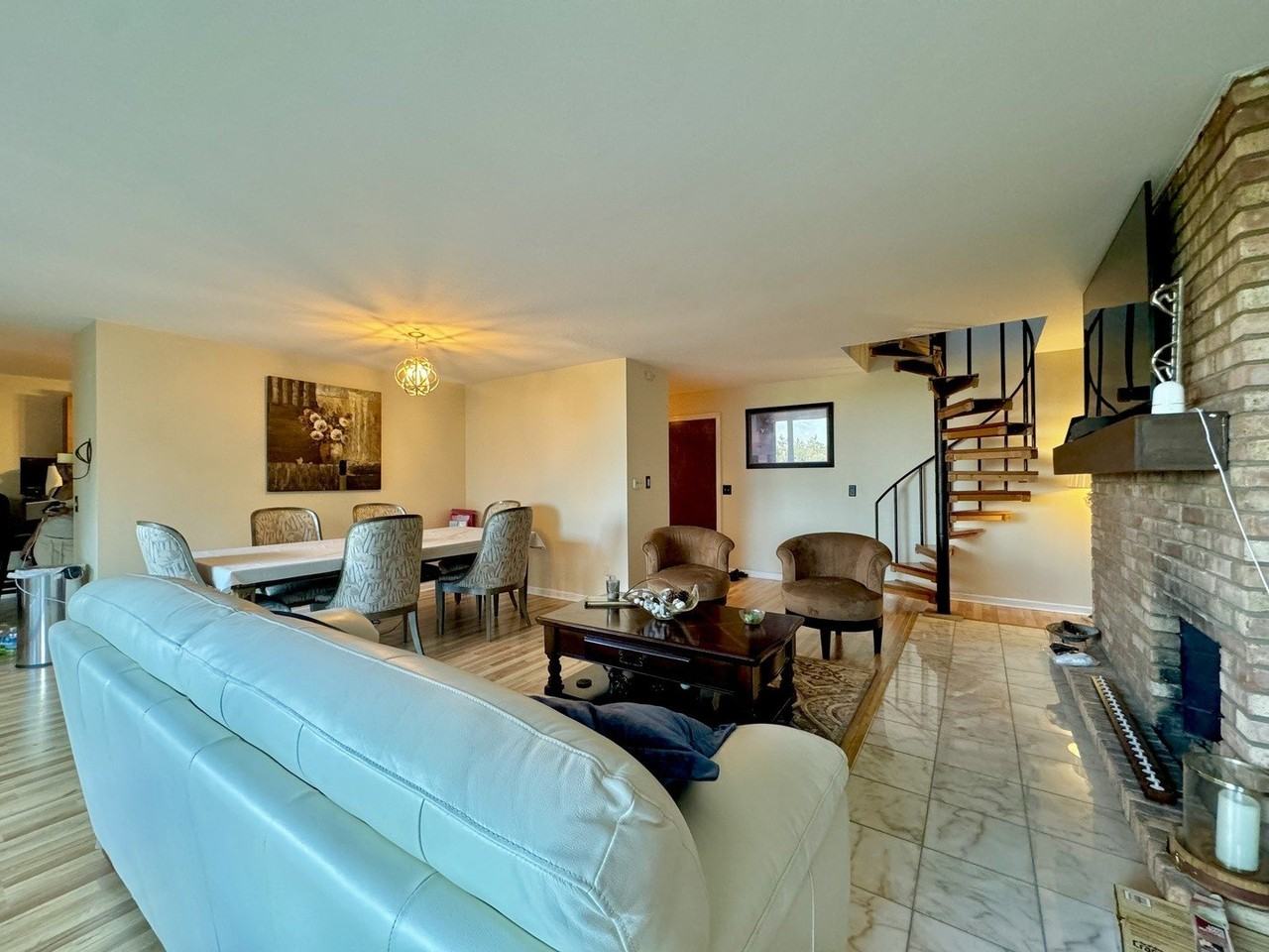 5600 Hillcrest Ln Apt 3d #3D - Photo 4 of 25